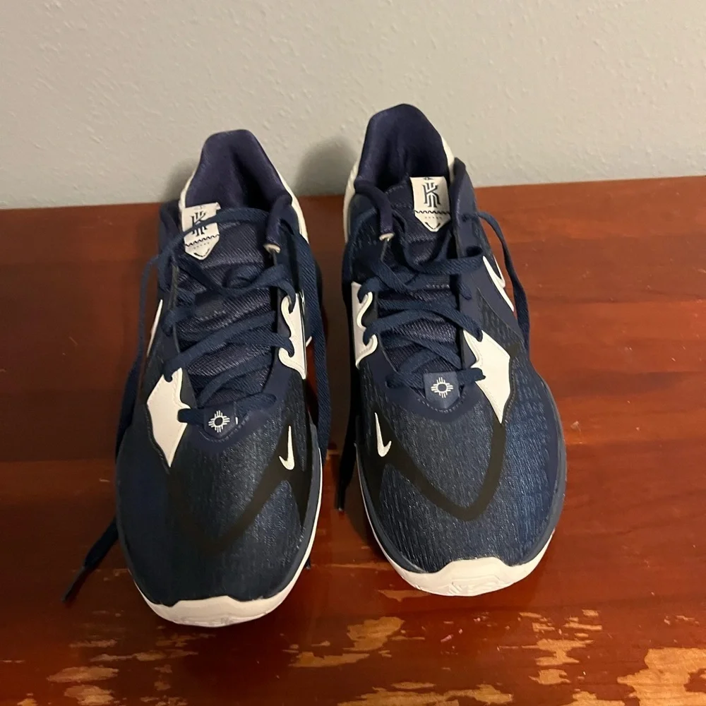 Nike Navy and White Kyrie Low 5 TB Midnight Navy